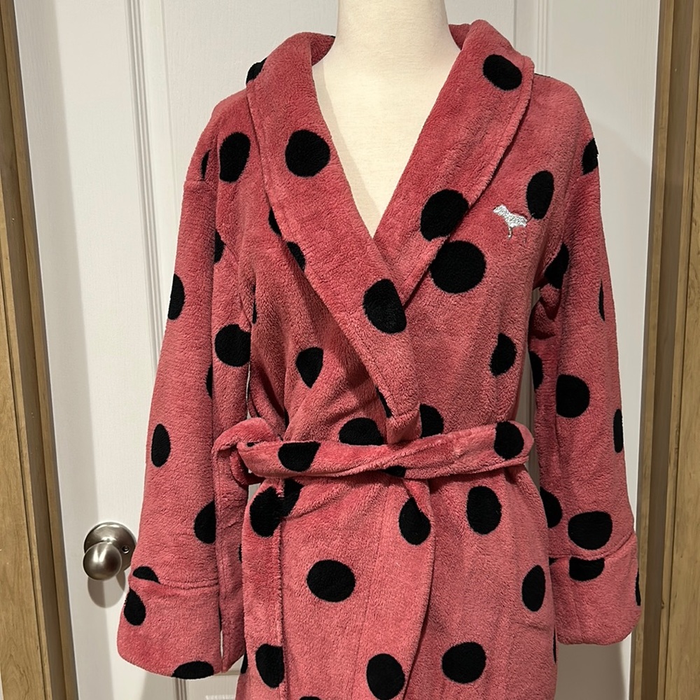 NWT PINK Victorias Secret robe